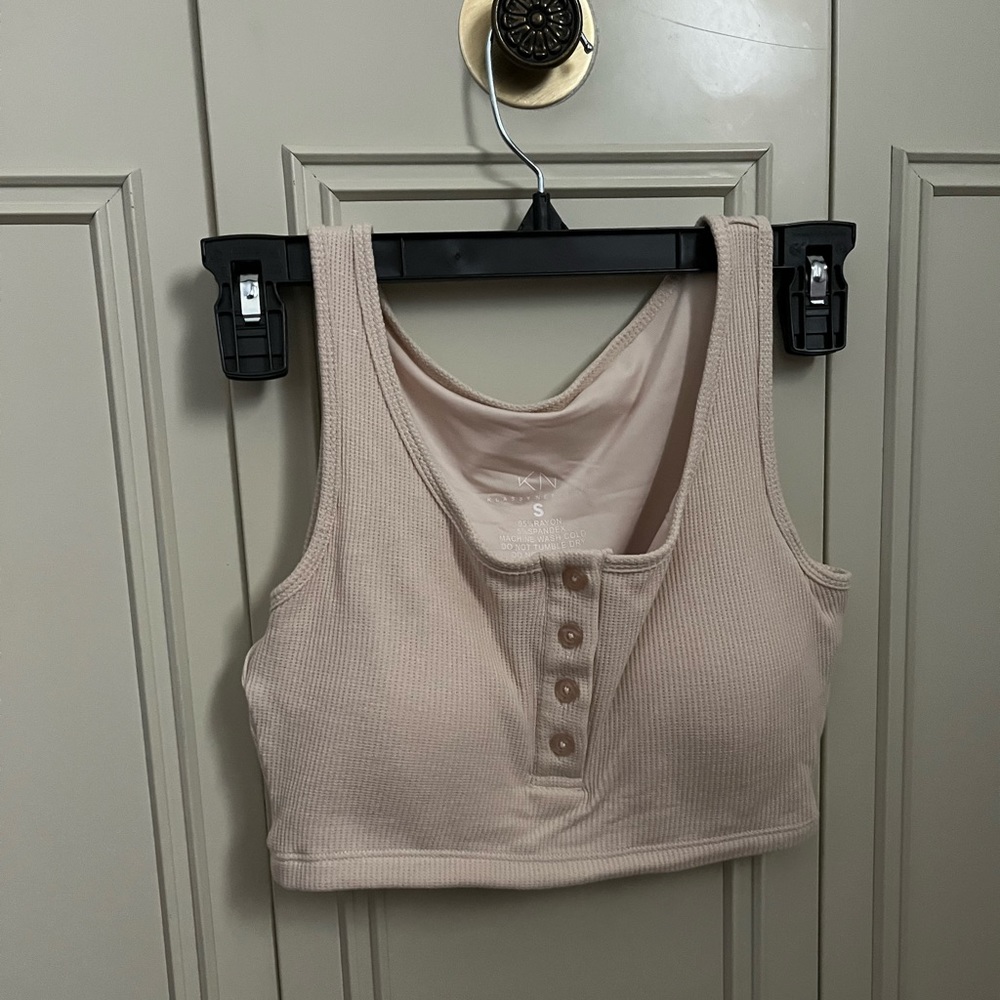 NWOT Klassy Network Cropped Henley Brami